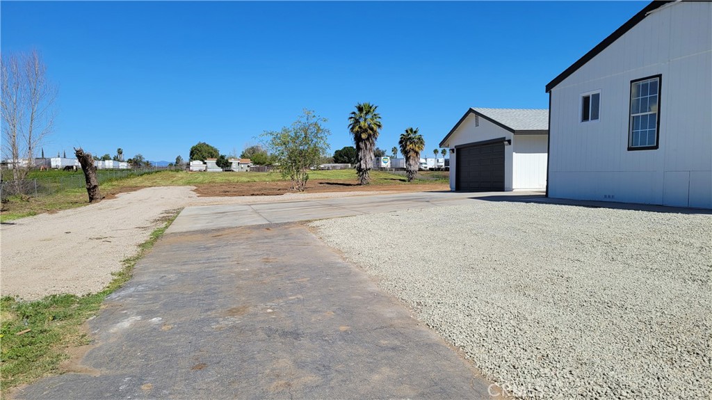 20810 Oleander Avenue