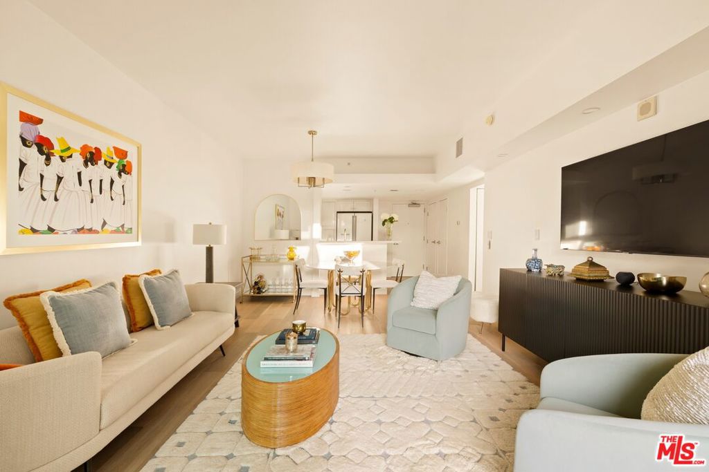 13700 Marina Pointe Drive 314