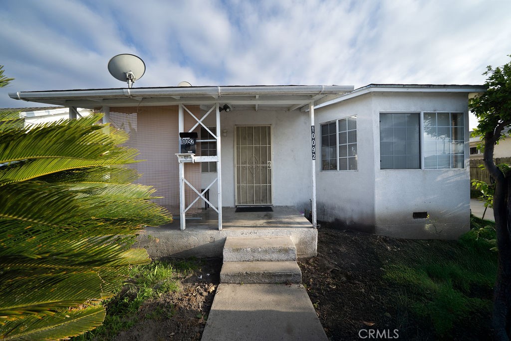 10092 10094 Larson Avenue