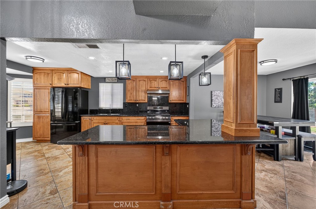 39502 Cedarwood Dr
