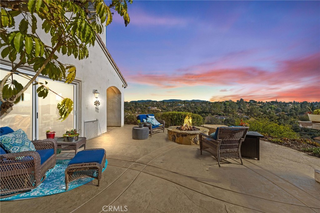 2240 Aqua Hill Road