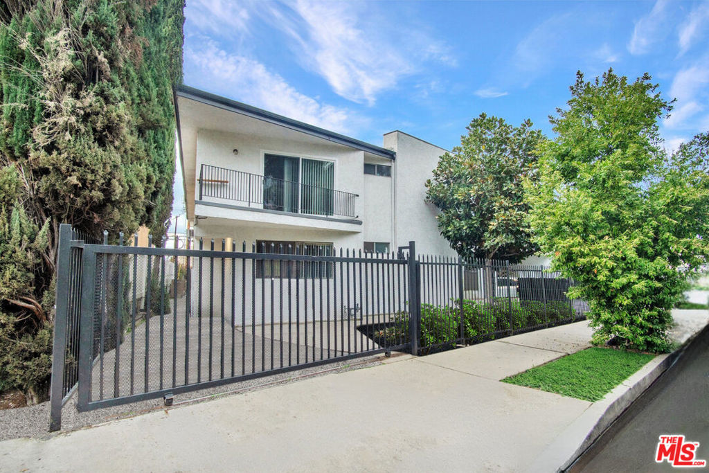 5201 Rigoletto Street
