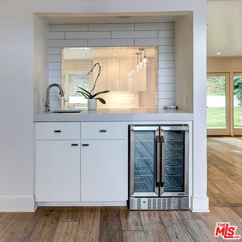 Tiny photo for 10832 Wrightwood Lane, Studio City, CA 91604 (MLS # 26642189)