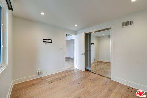 Tiny photo for 10832 Wrightwood Lane, Studio City, CA 91604 (MLS # 26642189)