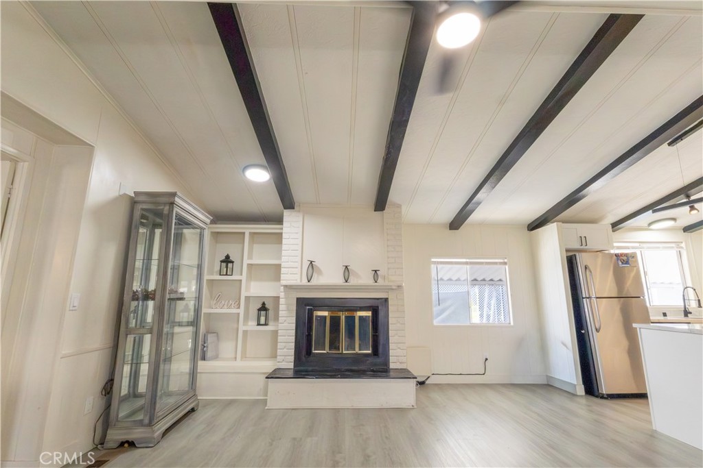 1456 E Philadelphia 161