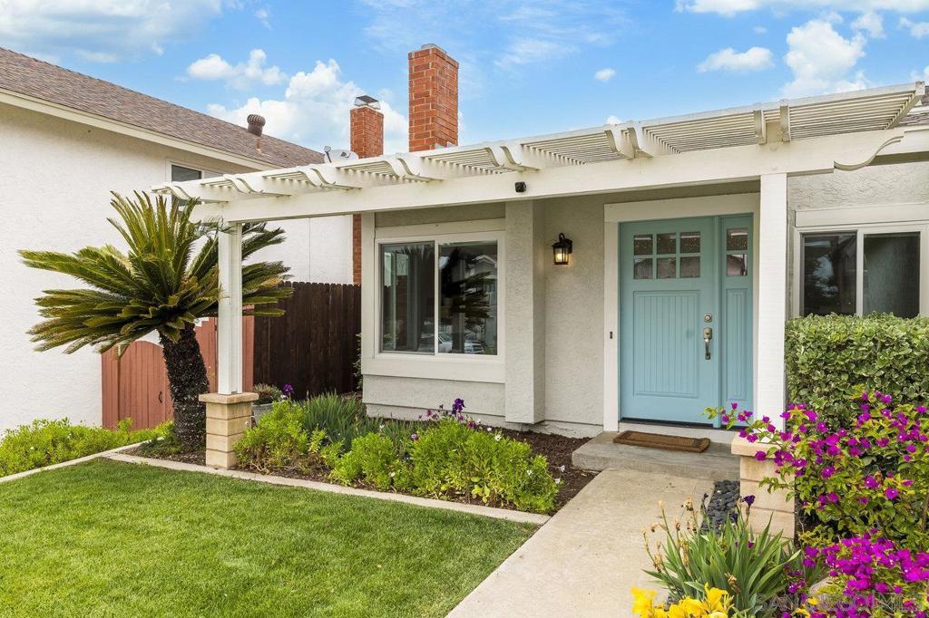 8924 La Cintura Ct