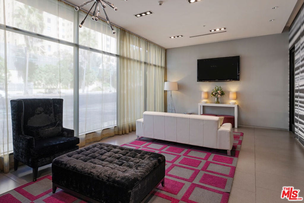 1234 Wilshire Boulevard 115