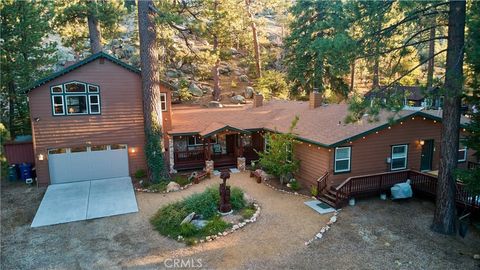 Photo of 39519 Lakeview Pines Road, Big Bear Lake, CA 92315 (MLS # IG25216659)