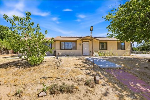 Photo of 15871 E Avenue Q1, Palmdale, CA 93591 (MLS # PW26127747)