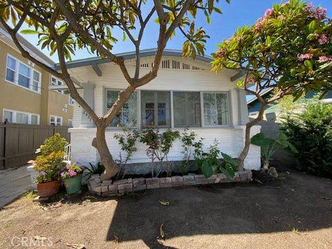 Photo of 2637 S Pacific Avenue, San Pedro, CA 90731 (MLS # SB26203284)
