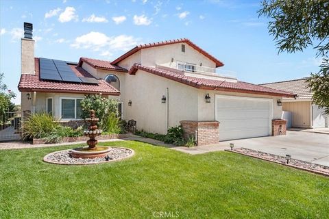 Photo of 13391 Driftwood Dr, Victorville, CA 92395 (MLS # CV26072348)