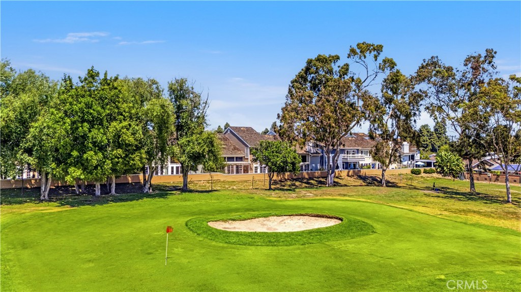 6068 Avenida De Castillo