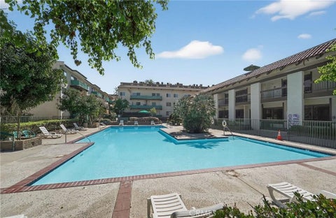 Photo of 5460 White Oak, Encino, CA 91316 (MLS # BB26224606)