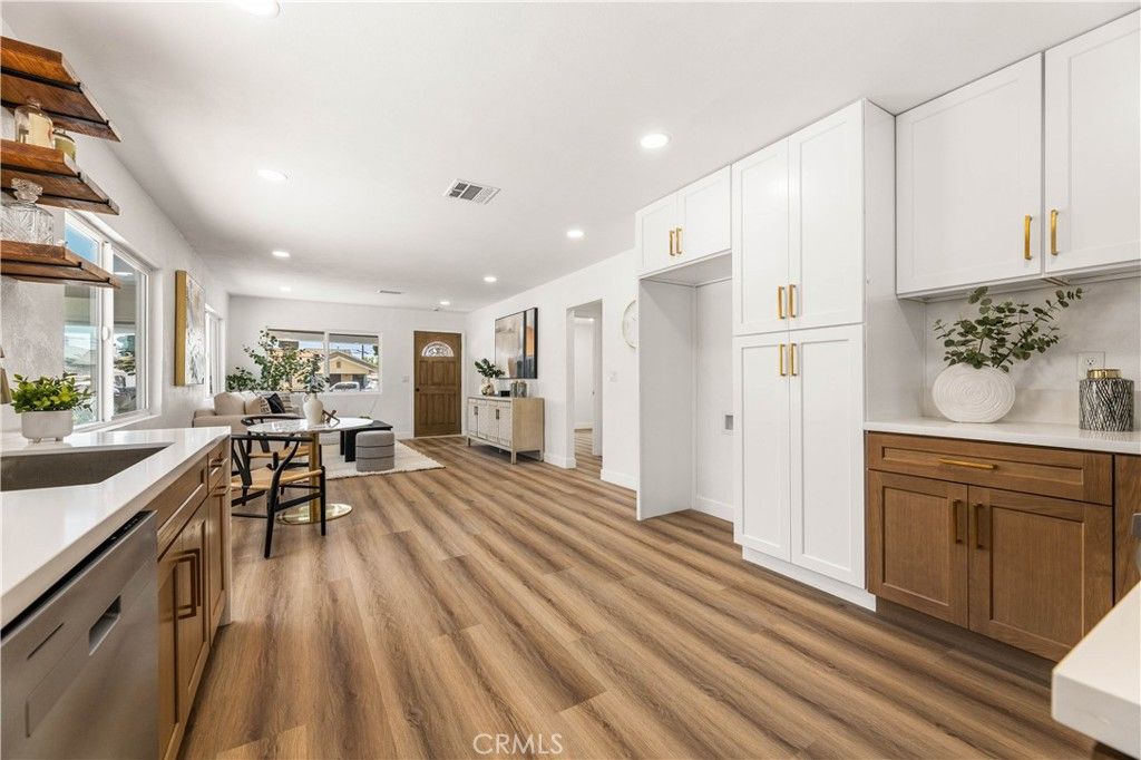 Photo of 1547 W 69th Street, Los Angeles, CA 90047 (MLS # MB25166589)
