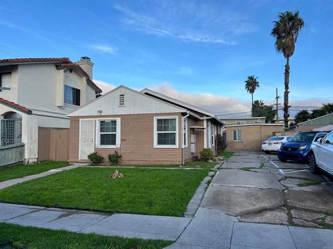 Photo of 4669 73.5 Felton Street, San Diego, CA 92116 (MLS # PTP2600094)