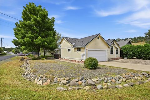 Photo of 18057 Spyglass RD, Hidden Valley Lake, CA 95467 (MLS # LC26096801)