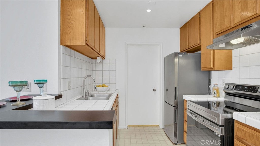 222 S Central 432