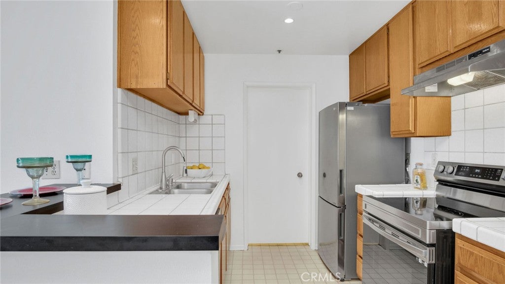 222 S Central 432