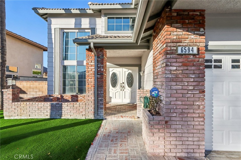 6594 Manzanita Court