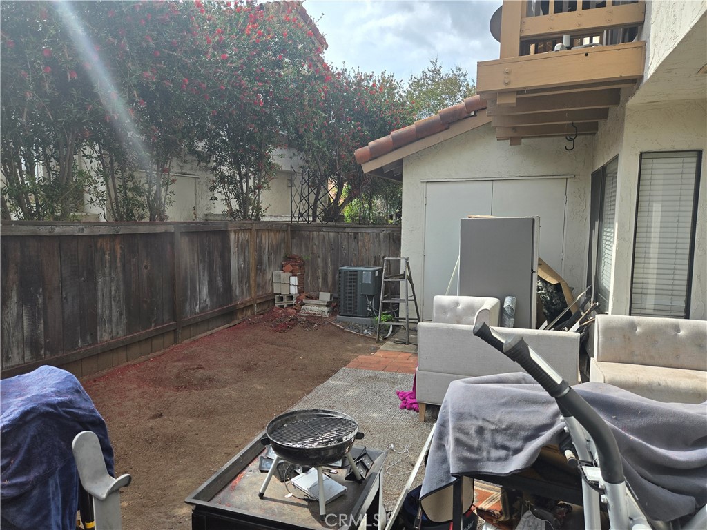 1651 S Juniper