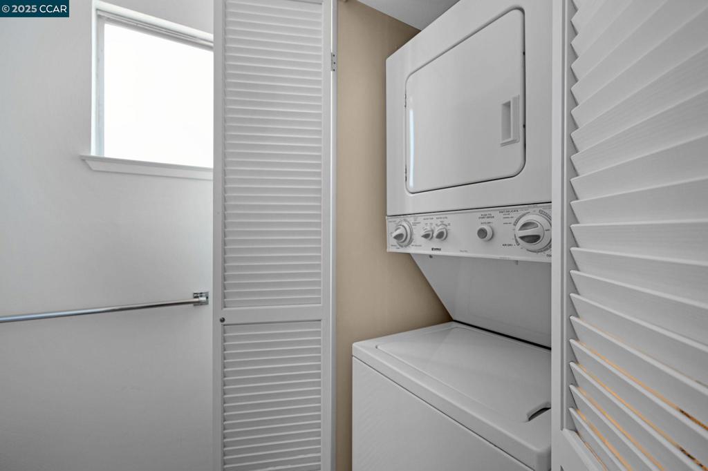 ROSSMOOR - Residential Lease