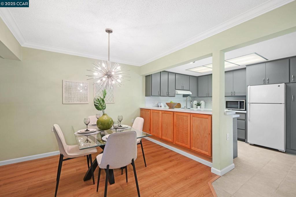 ROSSMOOR - Residential Lease