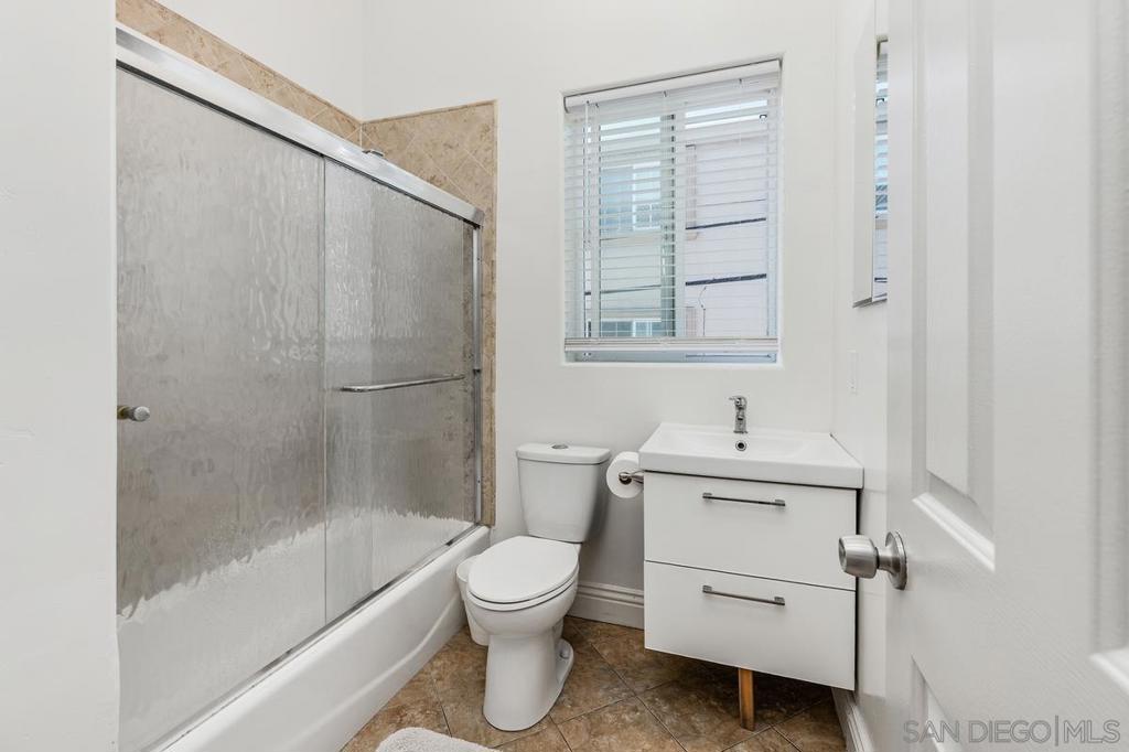 Pacific Beach - Residential Income