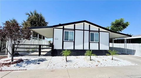 Photo of 1721 E Colton Avenue #119, Redlands, CA 92374 (MLS # CV25206345) Photo of 1721 E Colton Avenue #119, Redlands, CA 92374 (MLS # CV25206345)