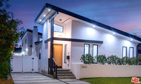 Photo of 2843 S Holt Avenue, Los Angeles, CA 90034 (MLS # 26827281)