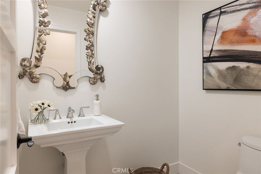 461 Linden Street, Laguna Beach CA 92651 - Photo 17