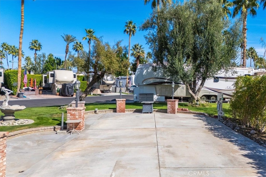 69411 Ramon Road