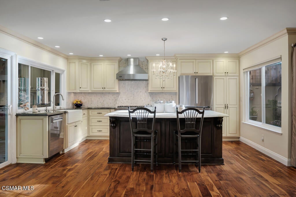 628 Martinique Place