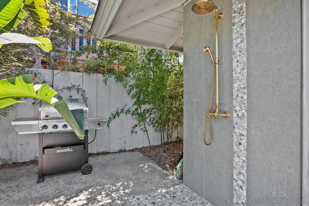 Del Mar - Residential Lease