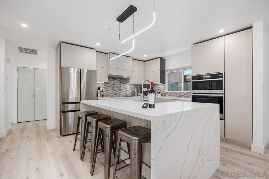 Del Mar - Residential Lease