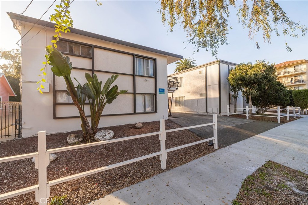 2401 S Denison Avenue