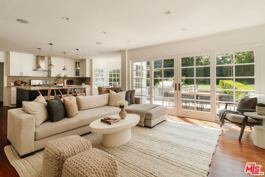 Photo of 251 Tavistock Avenue, Los Angeles, CA 90049 (MLS # 26833237)