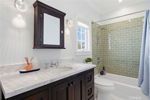 Tiny photo for 4469 Stern Ave Ave, Sherman Oaks, CA 91423 (MLS # SR26050032)