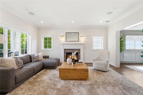 Tiny photo for 4469 Stern Ave Ave, Sherman Oaks, CA 91423 (MLS # SR26050032)