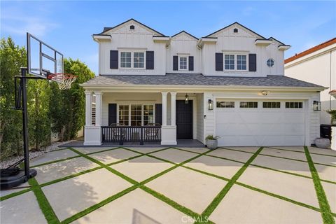 Tiny photo for 4469 Stern Ave Ave, Sherman Oaks, CA 91423 (MLS # SR26050032)