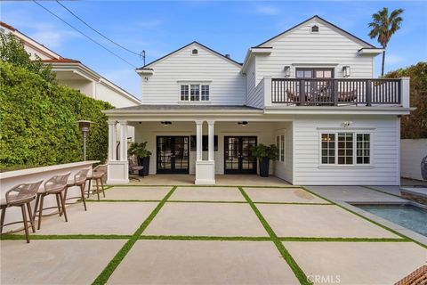 Tiny photo for 4469 Stern Ave Ave, Sherman Oaks, CA 91423 (MLS # SR26050032)
