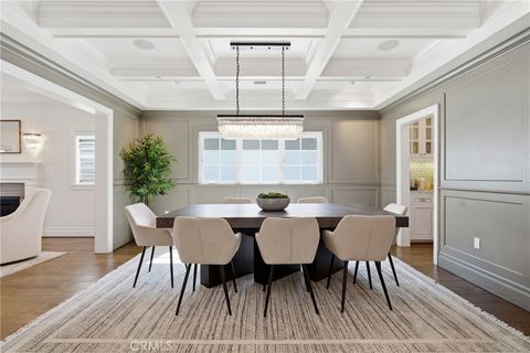 Tiny photo for 4469 Stern Ave Ave, Sherman Oaks, CA 91423 (MLS # SR26050032)