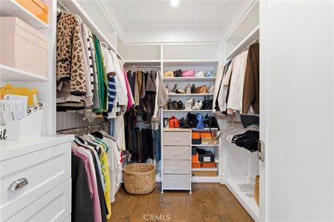 Tiny photo for 4469 Stern Ave Ave, Sherman Oaks, CA 91423 (MLS # SR26050032)