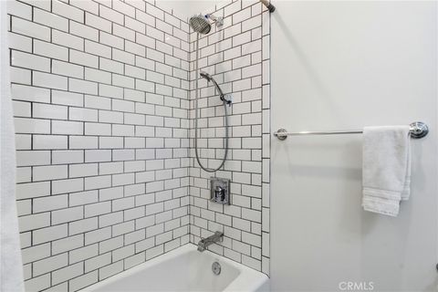 Tiny photo for 4469 Stern Ave Ave, Sherman Oaks, CA 91423 (MLS # SR26050032)