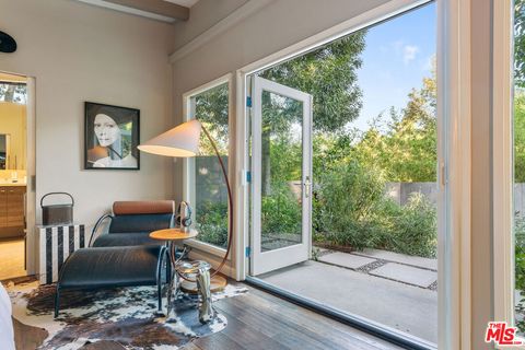 Tiny photo for 8581 Appian Way, Los Angeles, CA 90046 (MLS # 26659693)