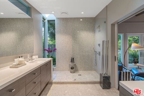 Tiny photo for 8581 Appian Way, Los Angeles, CA 90046 (MLS # 26659693)