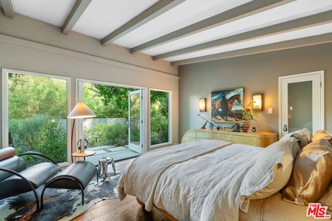 Tiny photo for 8581 Appian Way, Los Angeles, CA 90046 (MLS # 26659693)