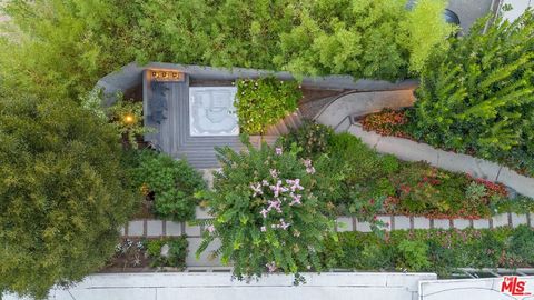 Tiny photo for 8581 Appian Way, Los Angeles, CA 90046 (MLS # 26659693)