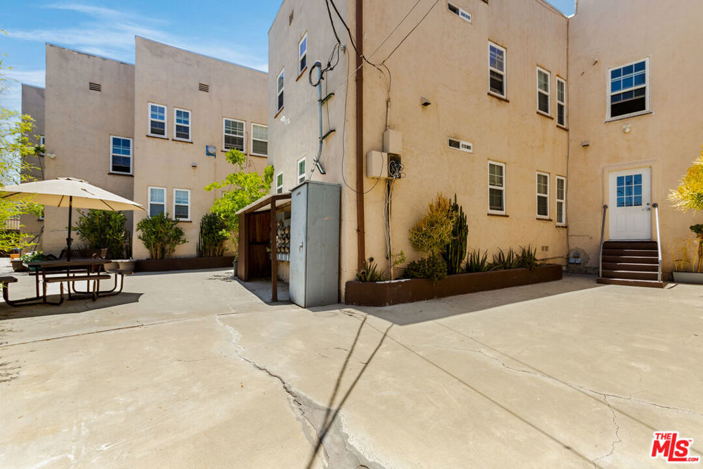 Properties 4 5320 W Olympic Boulevard