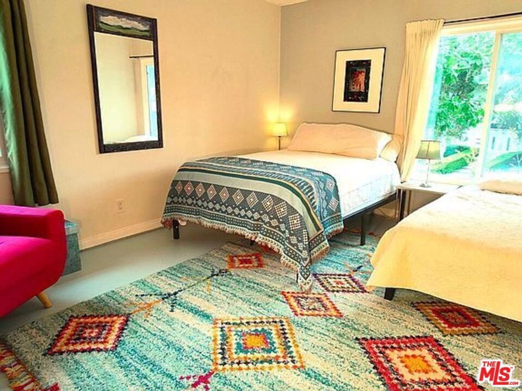 Photo of 11282 Dona Lola Drive, Studio City, CA 91604 (MLS # 26634857)