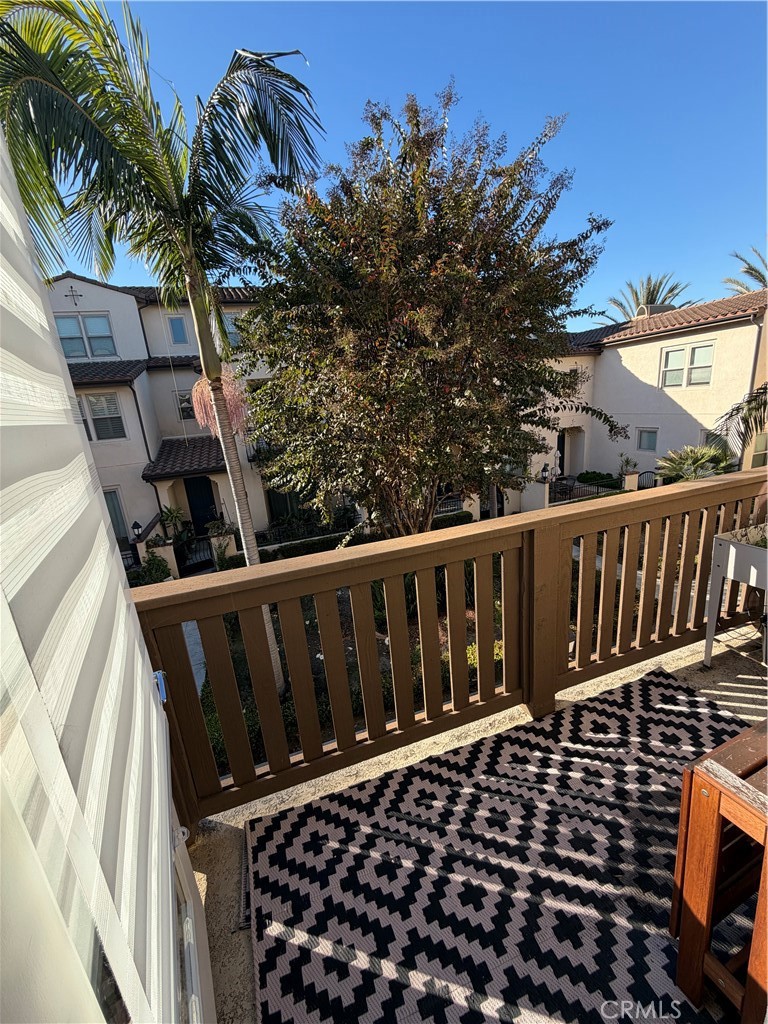 2829 W Edinger Avenue